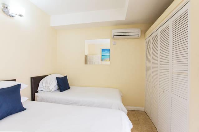 New Kingston Apartments At Kensington Exterior foto